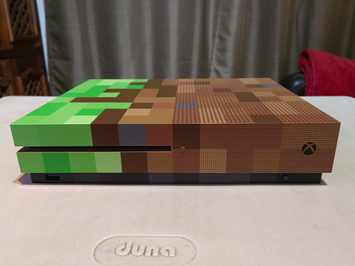 Xbox One - Minecraft Special Edition