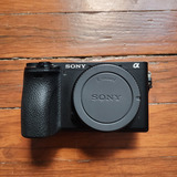 Sony A6500 + Sony G 18-105 F4 + Sigma 16mm F1.2 + Accesorios