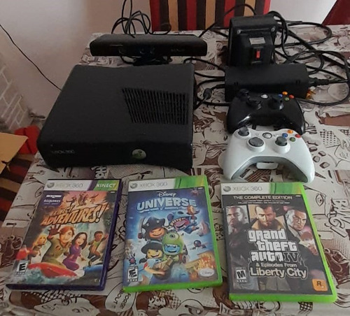 Xbox 360 Slim 4gb + Kinect + 2 Joystick + Juegos