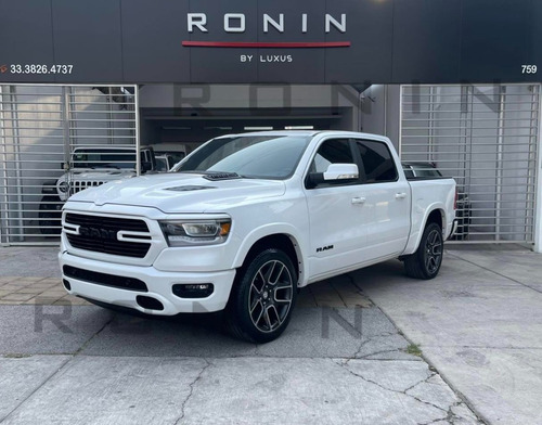 Dodge Ram 1500 Laramie Sport 4x4 V8 Crew Cab 