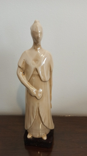 Estatueta De Porcelana Vitrificada