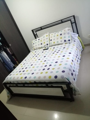 Cama Moderna En Metal