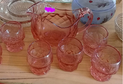 Juego De Jarra Con 5 Vasos Vidrio Prensado Labrado Color