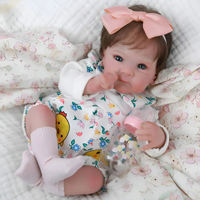 Boneca Bebê Reborn Pintada Realista 48cm Menina Olhos Azuis | Frete grátis