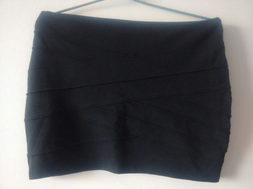 Minifalda Negra Ajustada Cierre Posterior Nicopoly Talla S