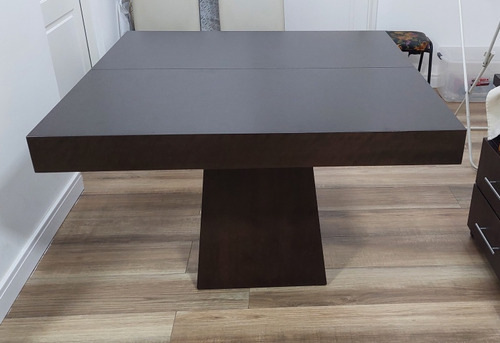 Mesa De Madera Extensible En Excelente Estado!!