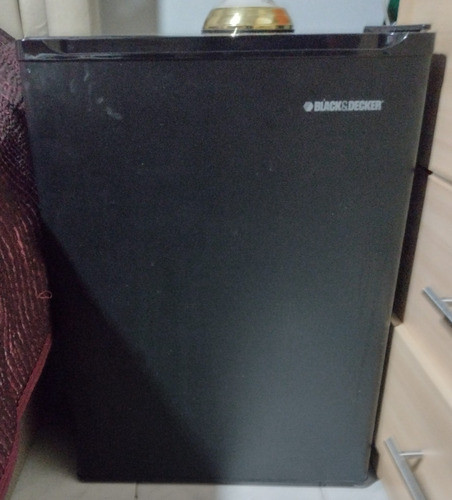 Refrigerador Compacto Black & Decker 1.7