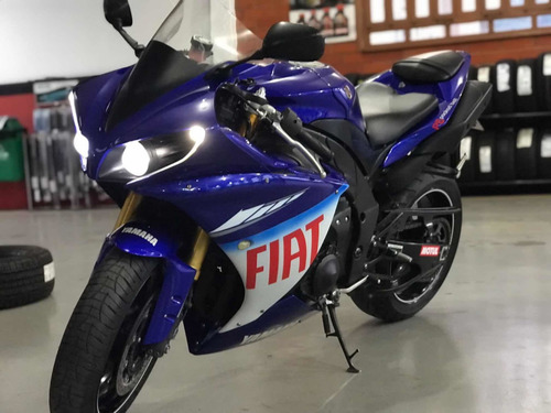 YAMAHA YZF R1