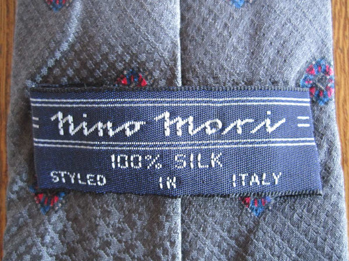 Corbata Seda Italiana Nino Mora Angosta Gris Diseño