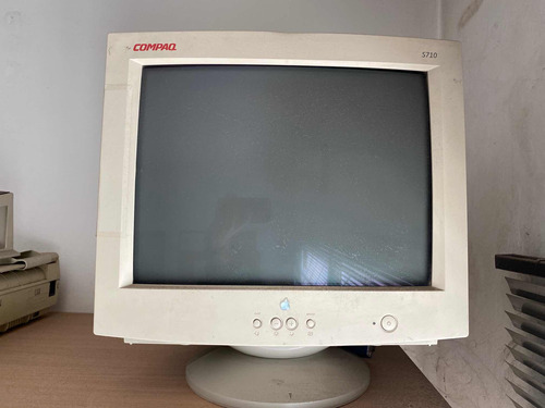 Monitor Compaq S710