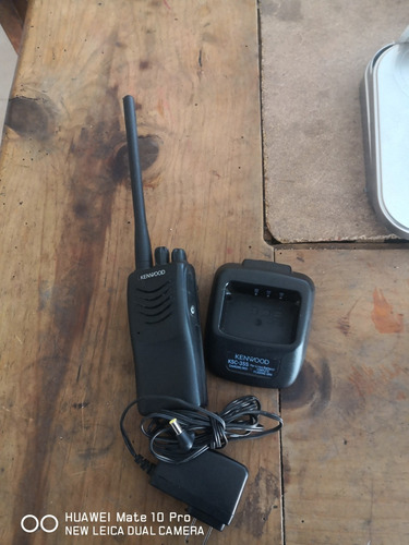 Radio Kenwood Con Cargador, Vhf 