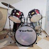 Bateria Turbo Acústica Completa (com Pratos Octagon Solo)