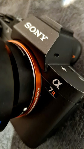 Câmera Sony A7r Ii Corpo Quase Nova! Com 4662 Cliques!!!!!!