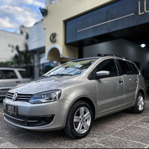 Volkswagen Suran 1.6 Trendline Gnc 2013