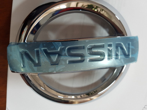 62890-2x800 Emblema Frontal  Nissan Armada 08/ Titan 11 Nuev Foto 2