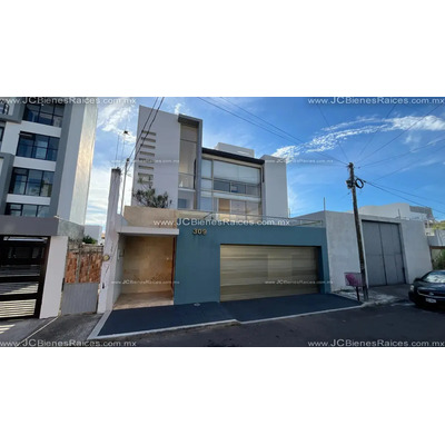 Tu Casa De Ensueño: 4 Niveles, Gran Terreno Y Cerca De Plaza Américas Y Boulevard. | MercadoLibre