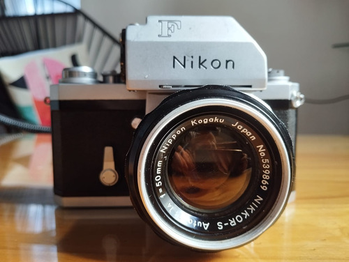 Nikon F + 50 1.4