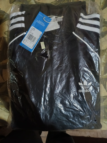 Campera Sst adidas Negra