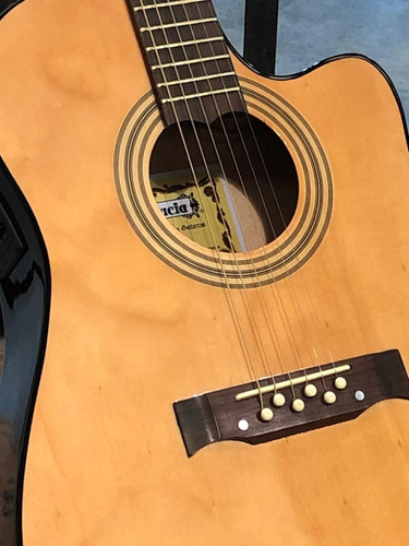 Guitarra Gracia Acustica 110 Con Corte Sin Equalizador