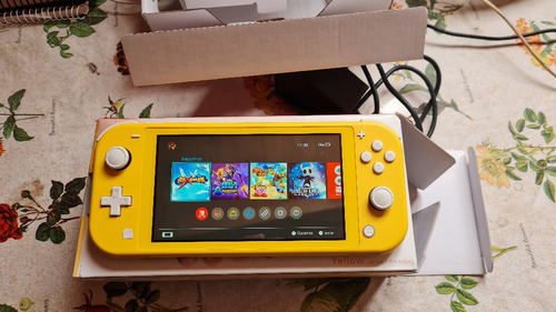 Nintendo Switch Lite 