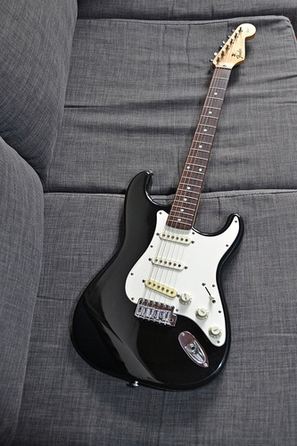 Guitarra Fender Stratocaster Squier Series Japan