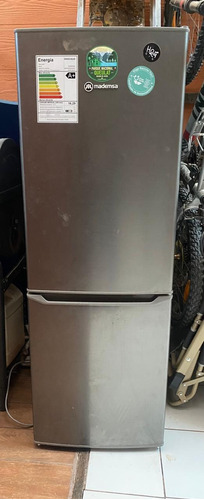 Refrigerador Mademsa Med165 Inox Con Freezer 166l 220v