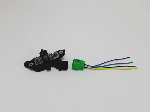 Conector De Regulador Alternador Fortuner 4.0 2007-2020 Foto 8