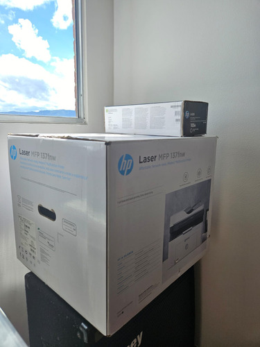 Impresora Laser Hp Mfp 137fnw + Toner De Repuesto