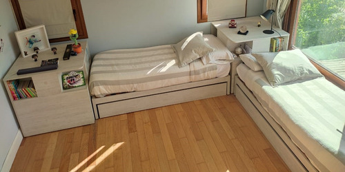 Juego De Dormitorio Completo (2 Camas +2 Y 2 Mesas De Luz).