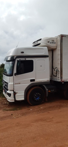 MERCEDES BENZ ATEGO 2426