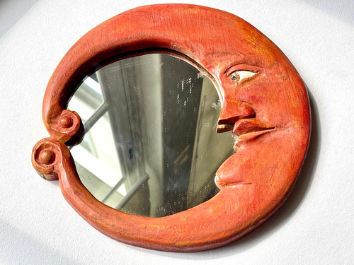 Espejo Tallado En Madera Artesanal Diseño Luna Naranja