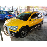 Toyota Etios Cross 2014