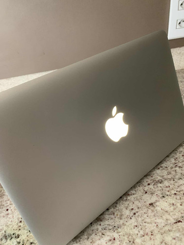 Macbook A1465 2012