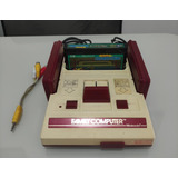 Famicom Com Mod. Av Revisado Led De Funcionamento 2 Controles Fonte E Cabo Av + 1 Jogo Brinde