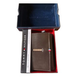 Billetera Tommy Hilfiger.