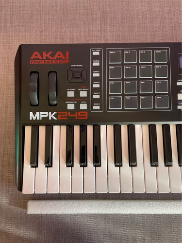 Akai Mpk 249 Controlador Usb Midi