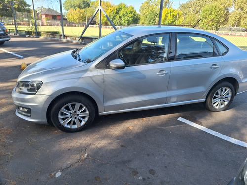 Volkswagen Polo 2016 1.6 Msi. Trendline At ( Unico Dueño )