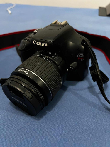 Câmera Cânon Redel T3 + Lente