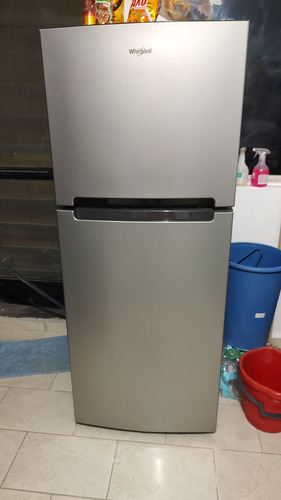 Refrigerador Auto Defrost Whirlpool Wt1020d Gris Con Freezer