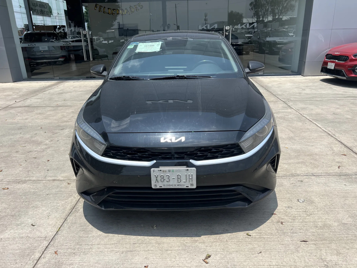 Kia Forte 2022 - Imagen 8