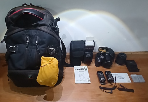 Nikon D3400 + Accesorios 