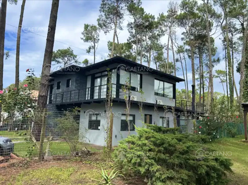 Venta Casa Complejo Solanas 4 Dormitorios - Imagen 2