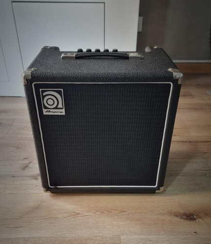 Combo Amplificador De Bajo Ampeg Ba 108 25w Liquidación 