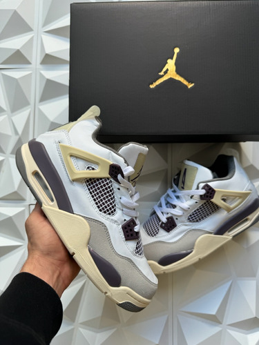 Jordan 4 Retro Beige Con Morado Talla 28