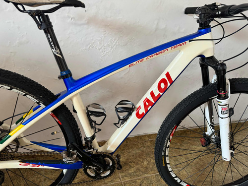 Caloi Elite Carbon (tamanho 17)