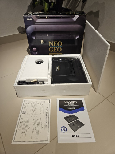 Console Neogeo Aes Completo Na Caixa Serial Batendo Neo Geo