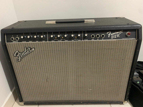 Amplificador Fender Frontman 212 R