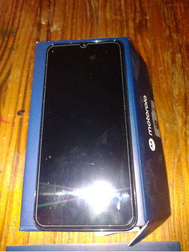 Celular Motorola Moto E13