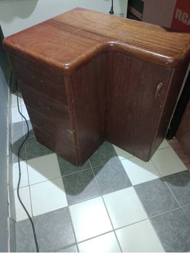 Mueble De Algarrobo En L Esquinero 