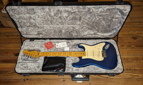 Guitarra Elétrica Fender American Ultra 18500 Pix